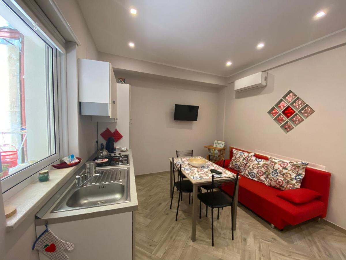 Maretna Apartment Giardini Naxos Bagian luar foto