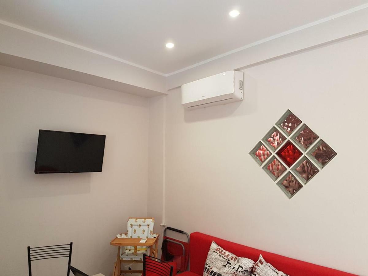 Maretna Apartment Giardini Naxos Bagian luar foto